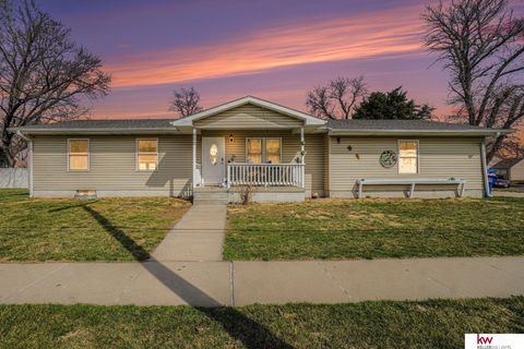 Photo of 950 E 16 Street, Fremont, NE 68025 (MLS # 22608587)