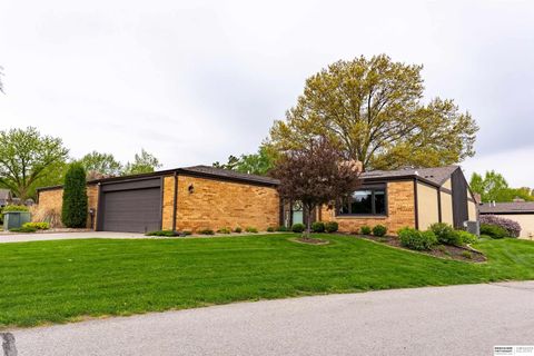 Photo of 9756 Western Plaza, Omaha, NE 68114 (MLS # 22613225)