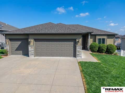 Photo of 3120 Rawhide Drive, Lincoln, NE 68507 (MLS # 22615854)