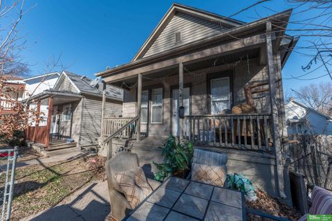 Photo of 2542 Rees Street, Omaha, NE 68105 (MLS # 22601822)