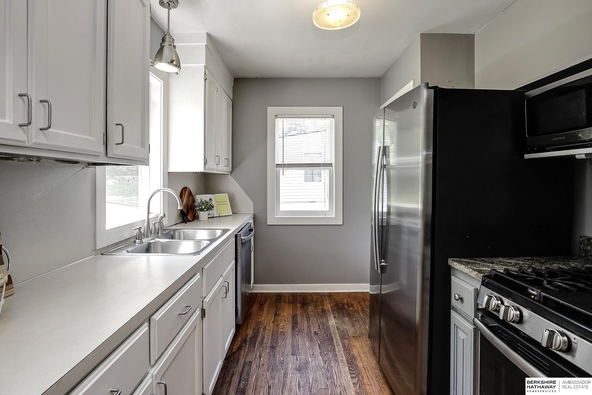 Omaha, Nebraska 68104, United States, 2 Bedrooms Bedrooms, ,1 BathroomBathrooms,Residential,Pending,141066