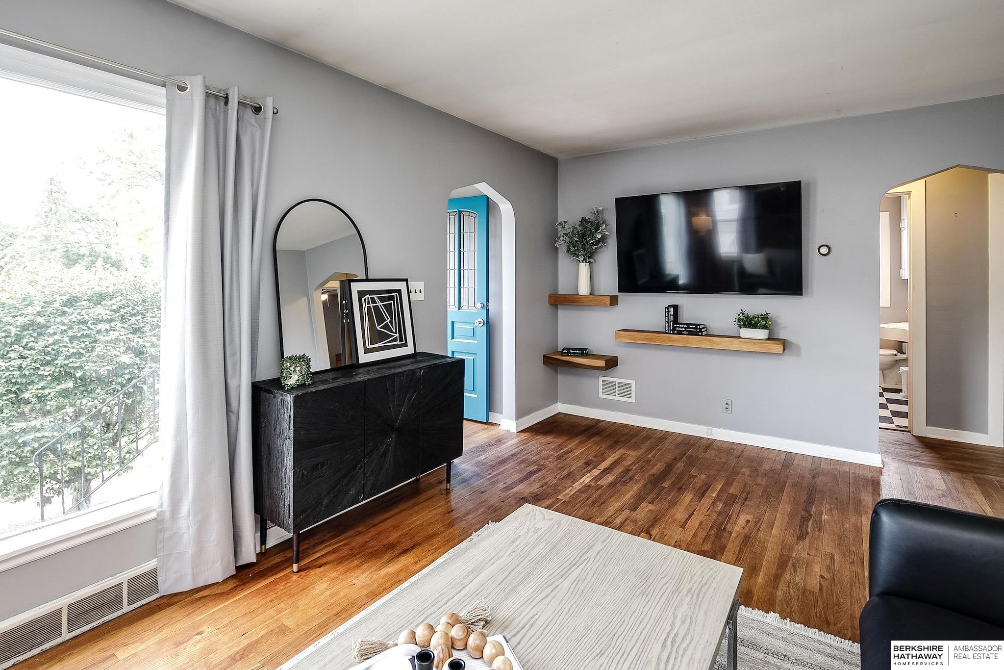 Omaha, Nebraska 68104, United States, 2 Bedrooms Bedrooms, ,1 BathroomBathrooms,Residential,Pending,141066