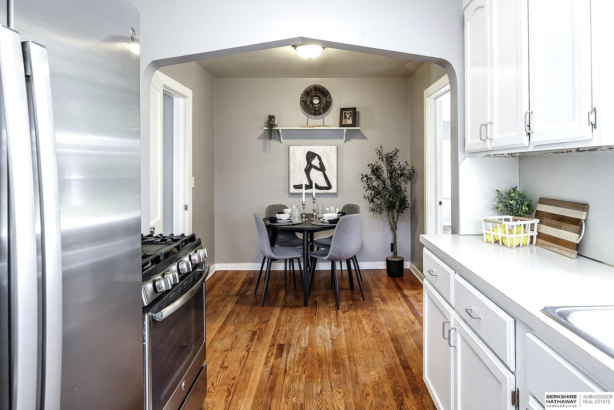 Omaha, Nebraska 68104, United States, 2 Bedrooms Bedrooms, ,1 BathroomBathrooms,Residential,Pending,141066