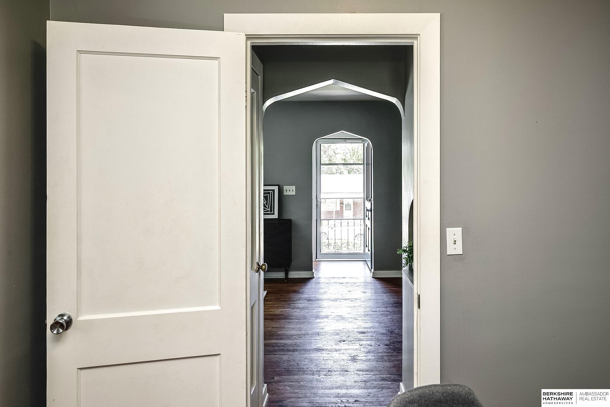 Omaha, Nebraska 68104, United States, 2 Bedrooms Bedrooms, ,1 BathroomBathrooms,Residential,Pending,141066