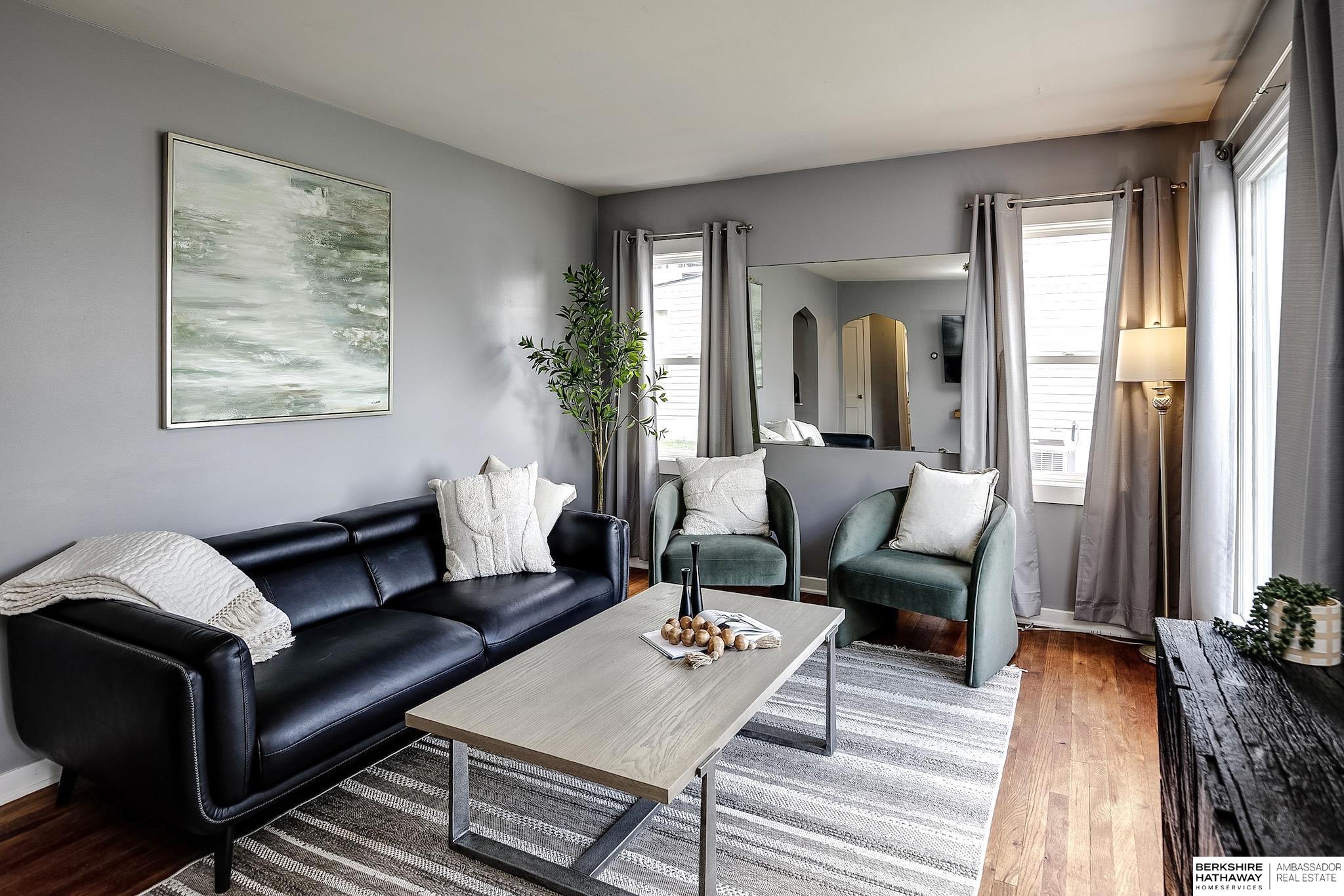 Omaha, Nebraska 68104, United States, 2 Bedrooms Bedrooms, ,1 BathroomBathrooms,Residential,Pending,141066