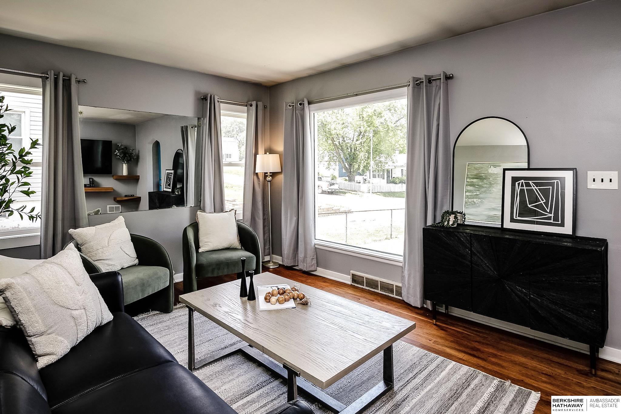 Omaha, Nebraska 68104, United States, 2 Bedrooms Bedrooms, ,1 BathroomBathrooms,Residential,Pending,141066