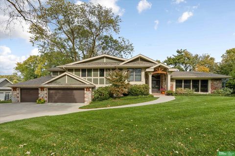 Photo of 8602 Hickory Street, Omaha, NE 68124 (MLS # 22601365)
