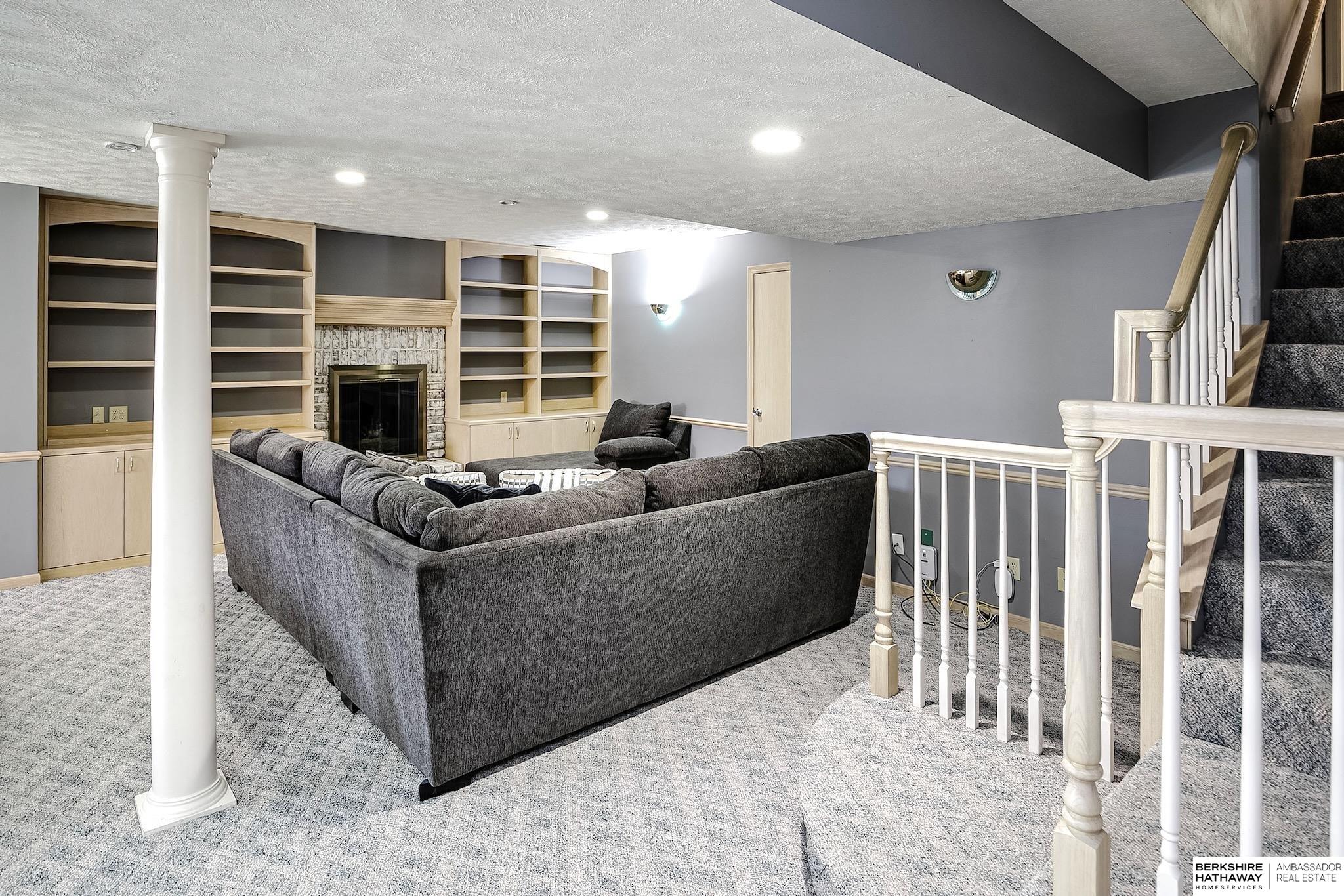 Omaha, Nebraska 68154, United States, 4 Bedrooms Bedrooms, ,3 BathroomsBathrooms,Residential,Active,247781