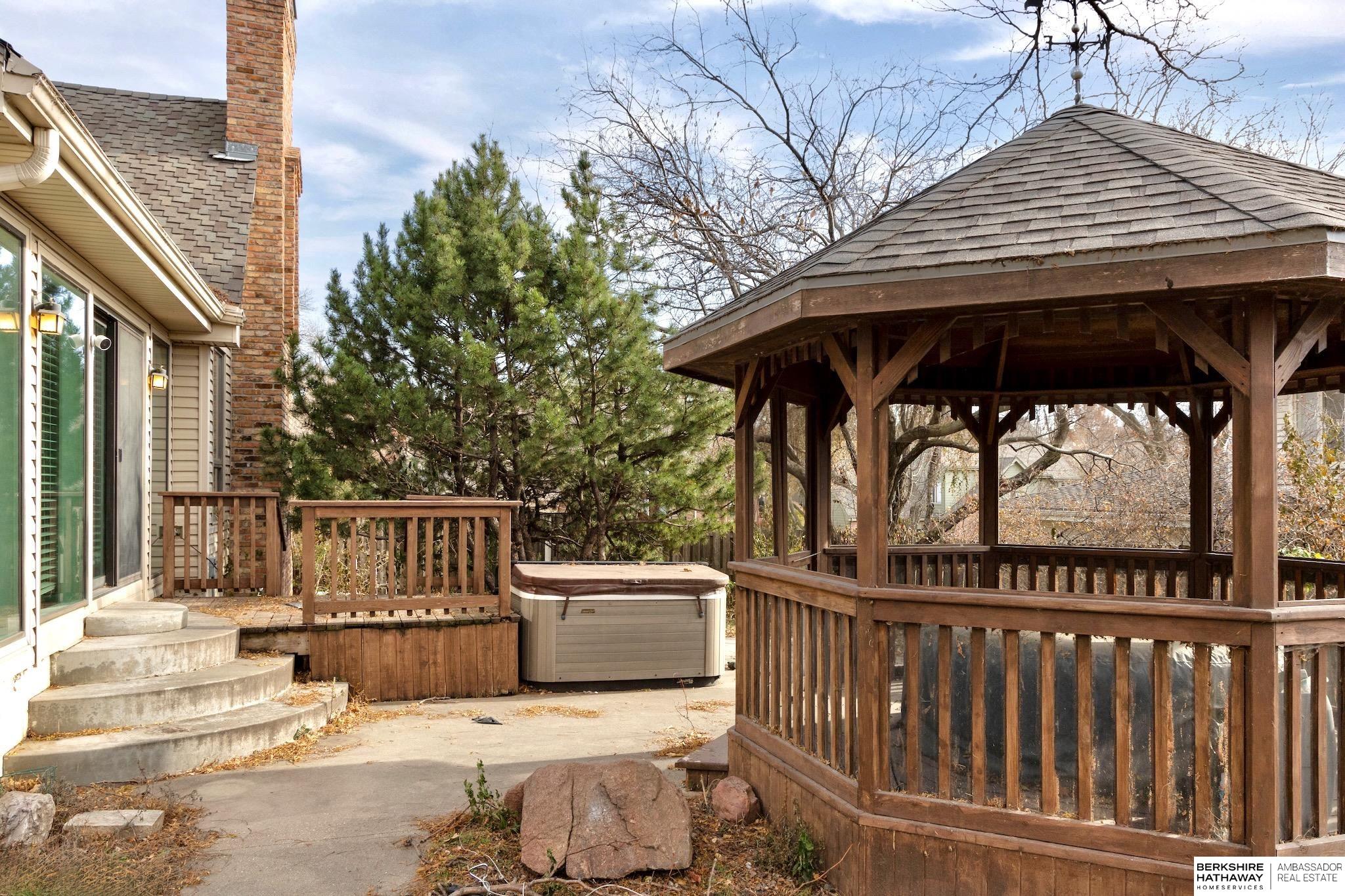 Omaha, Nebraska 68154, United States, 4 Bedrooms Bedrooms, ,3 BathroomsBathrooms,Residential,Active,247781