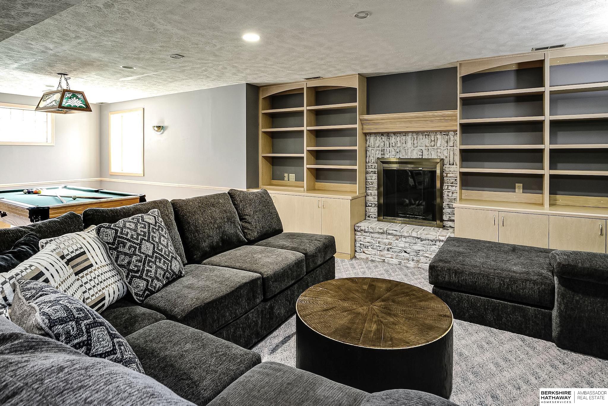 Omaha, Nebraska 68154, United States, 4 Bedrooms Bedrooms, ,3 BathroomsBathrooms,Residential,Active,247781