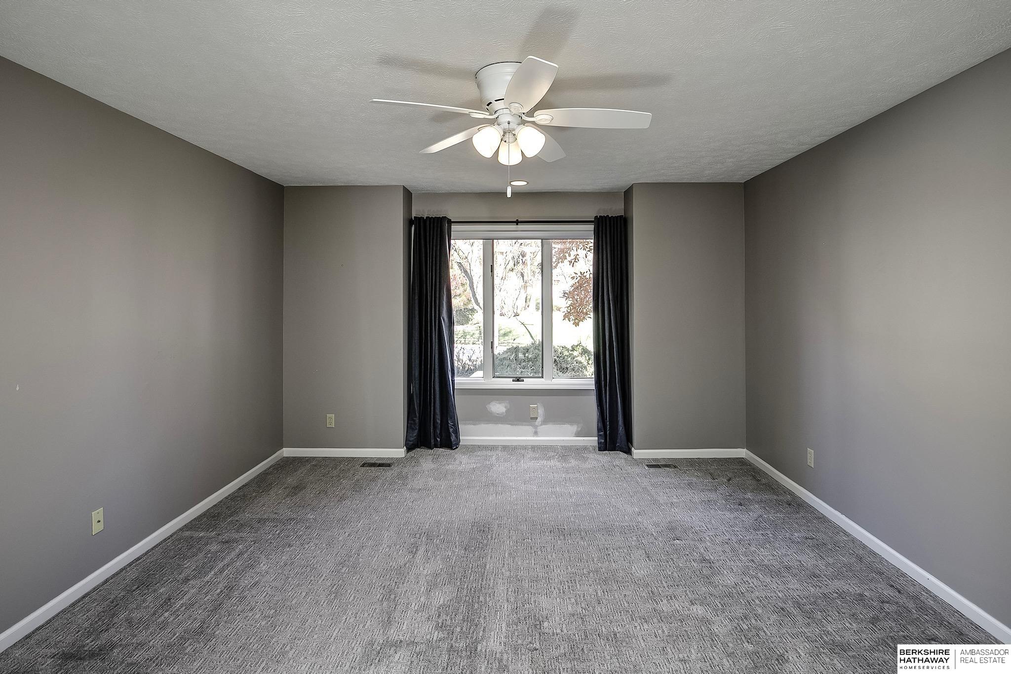 Omaha, Nebraska 68154, United States, 4 Bedrooms Bedrooms, ,3 BathroomsBathrooms,Residential,Active,247781