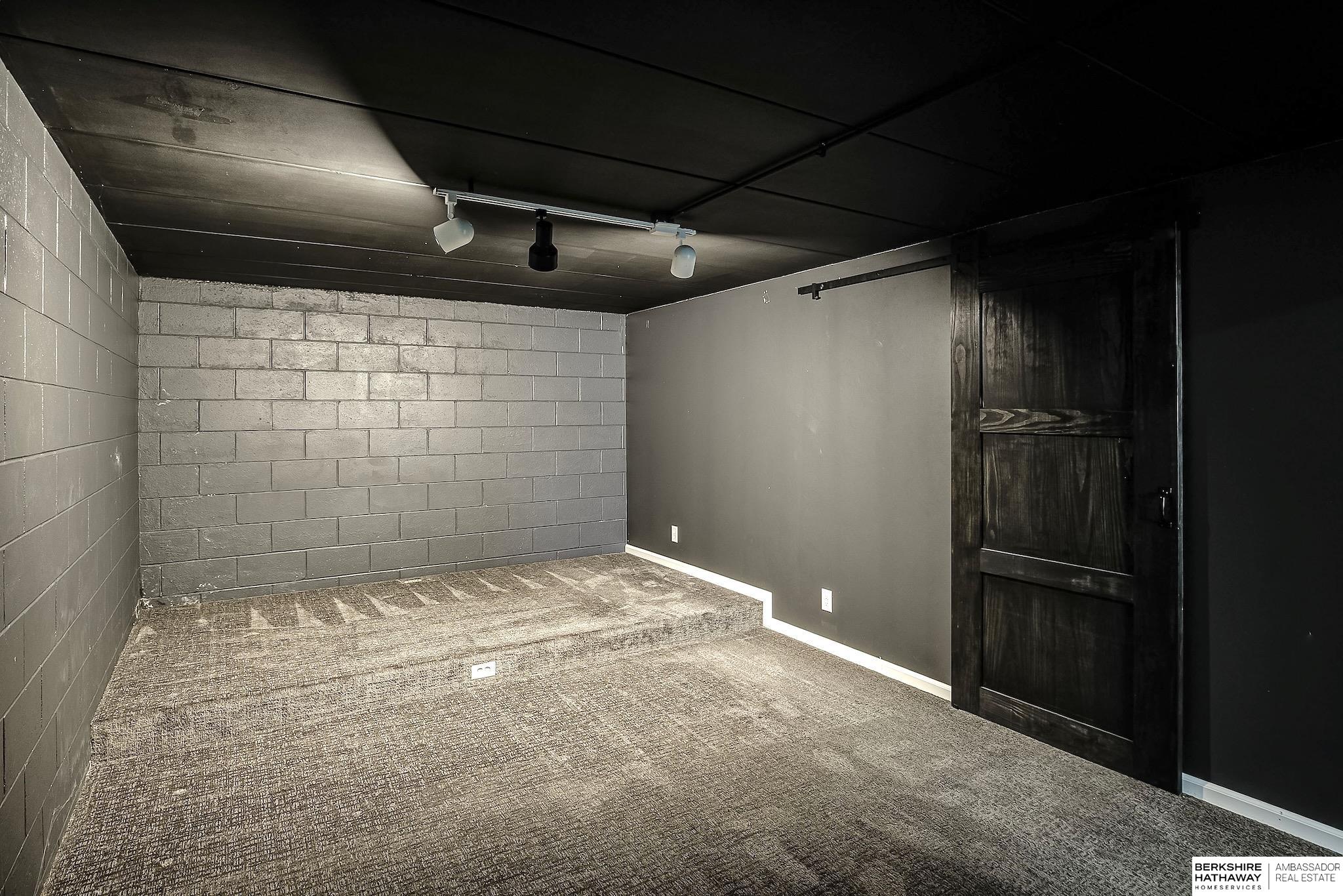 Omaha, Nebraska 68154, United States, 4 Bedrooms Bedrooms, ,3 BathroomsBathrooms,Residential,Active,247781