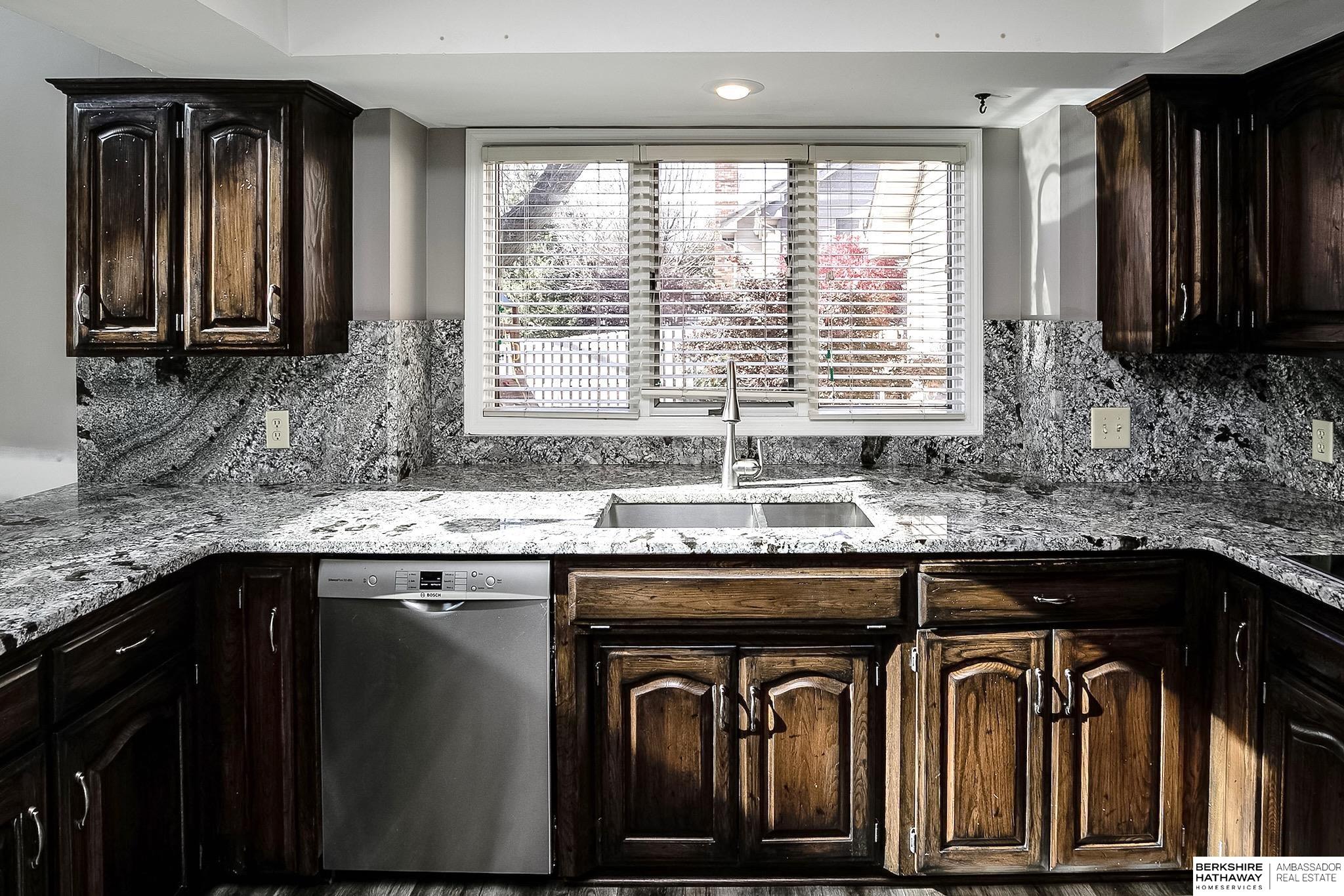 Omaha, Nebraska 68154, United States, 4 Bedrooms Bedrooms, ,3 BathroomsBathrooms,Residential,Active,247781