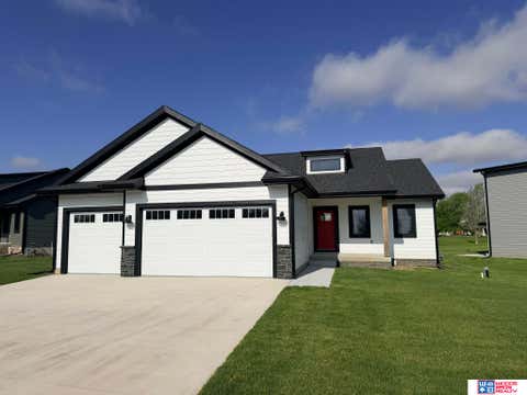 Photo of 6674 Shadow Ridge Place, Columbus, NE 68601 (MLS # 22617443)