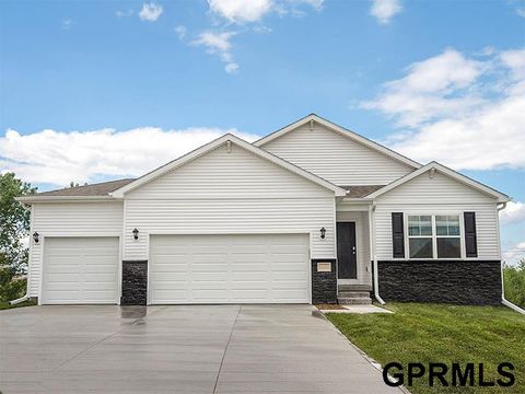 Photo of 7816 N 170 Street, Bennington, NE 68007 (MLS # 22614347)