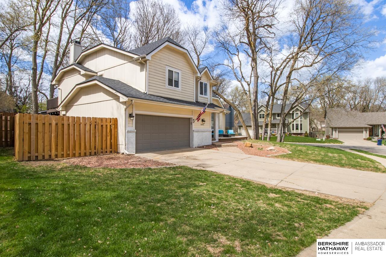 Bellevue, Nebraska 68123, United States, 3 Bedrooms Bedrooms, ,3 BathroomsBathrooms,Residential,Pending,111136