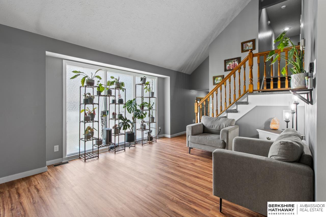 Bellevue, Nebraska 68123, United States, 3 Bedrooms Bedrooms, ,3 BathroomsBathrooms,Residential,Pending,111136