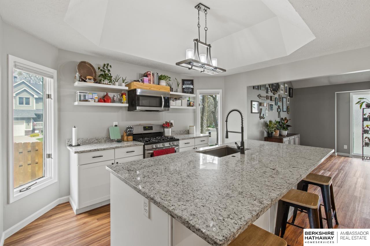 Bellevue, Nebraska 68123, United States, 3 Bedrooms Bedrooms, ,3 BathroomsBathrooms,Residential,Pending,111136