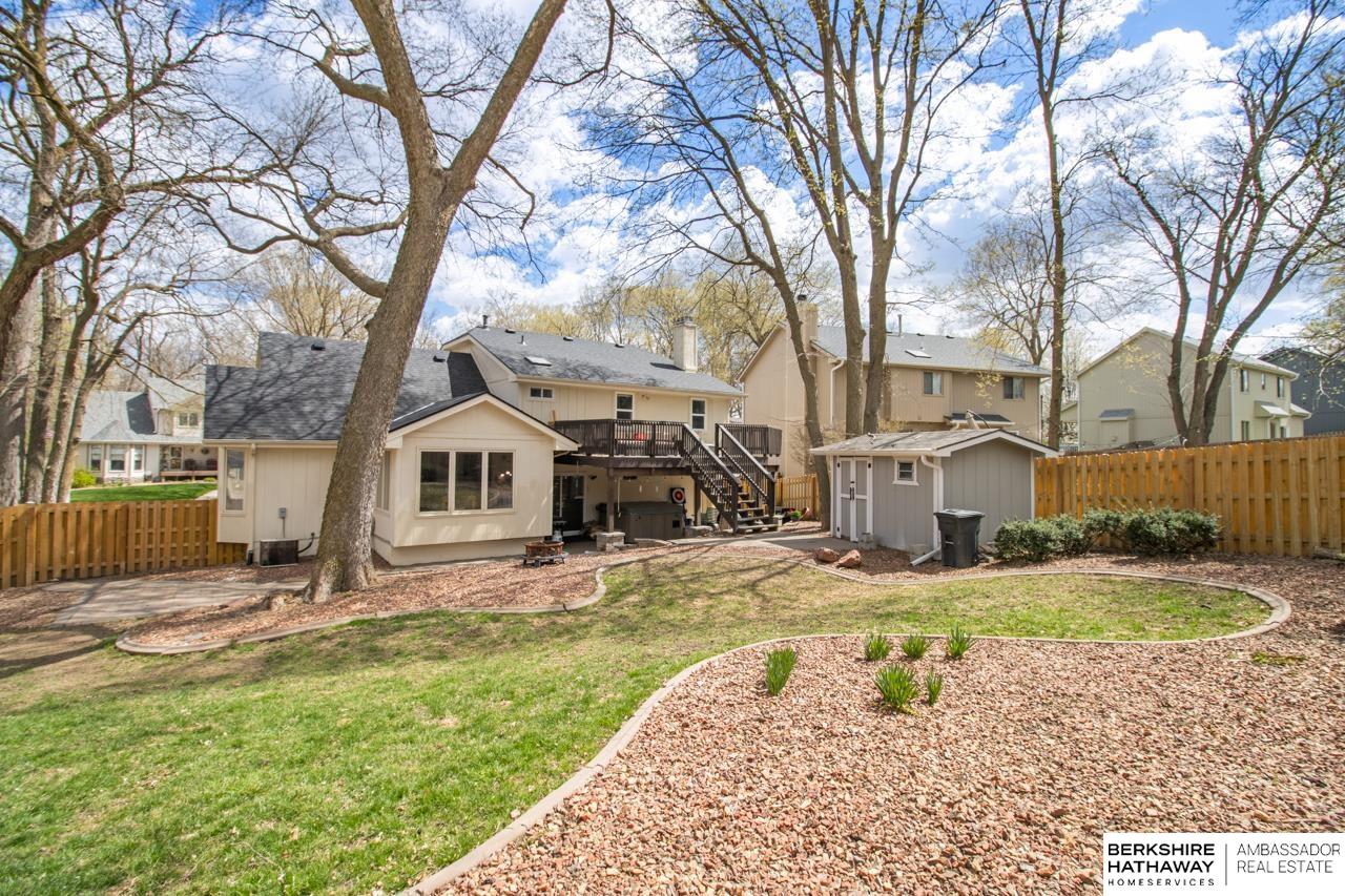 Bellevue, Nebraska 68123, United States, 3 Bedrooms Bedrooms, ,3 BathroomsBathrooms,Residential,Pending,111136