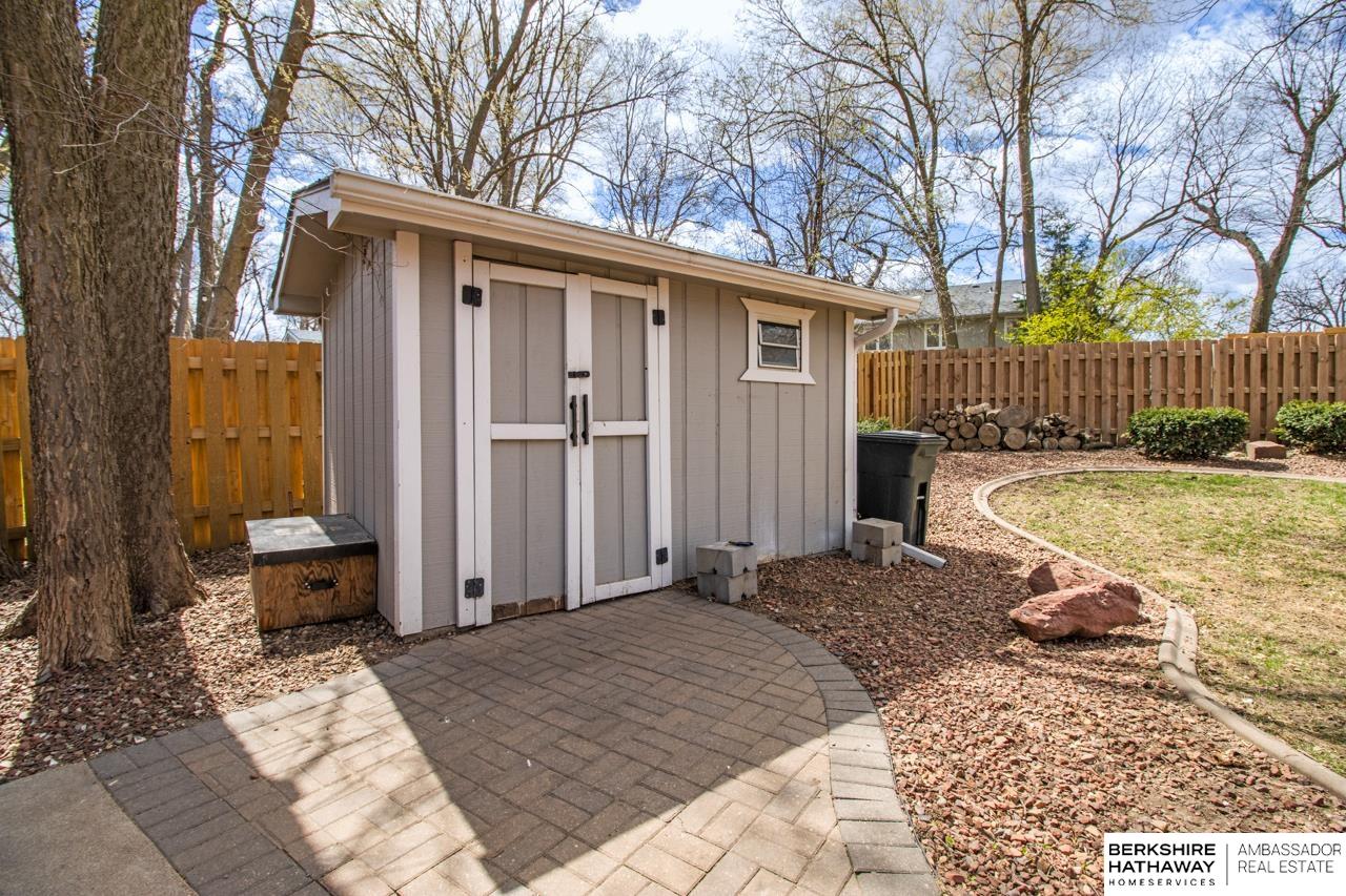 Bellevue, Nebraska 68123, United States, 3 Bedrooms Bedrooms, ,3 BathroomsBathrooms,Residential,Pending,111136