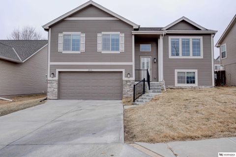 Photo of 8538 King Street, Omaha, NE 68122 (MLS # 22605714)