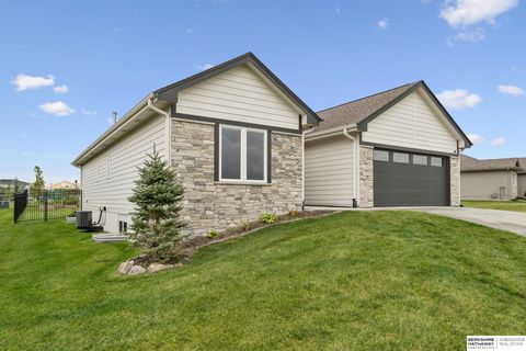 Photo of 6327 S 208 Avenue, Omaha, NE 68022 (MLS # 22605992)