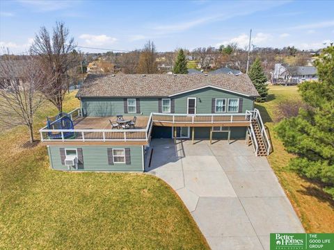 Photo of 9307 Clubhouse Circle, Plattsmouth, NE 68048 (MLS # 22607614)