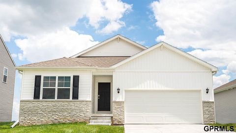 Photo of 13019 S 66th Avenue, Papillion, NE 68157 (MLS # 22534816)