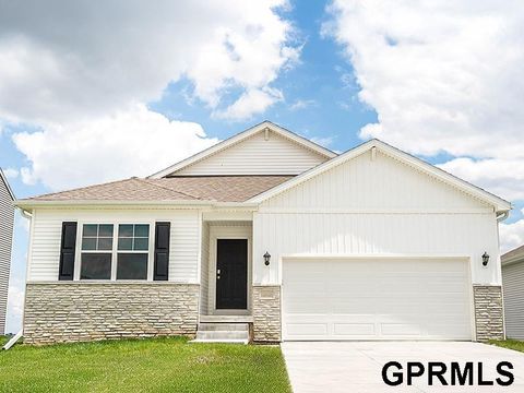 Photo of 13019 S 66th Avenue, Papillion, NE 68133 (MLS # 22534816)