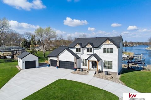 Photo of 918 Adams Court, Plattsmouth, NE 68048 (MLS # 22607130)