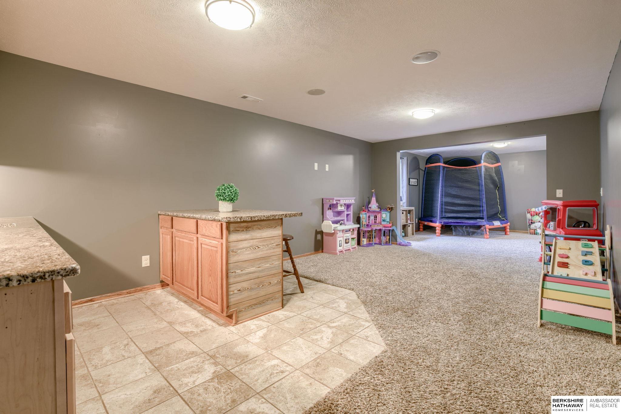 Seward, Nebraska 68434, United States, 4 Bedrooms Bedrooms, ,3 BathroomsBathrooms,Residential,Active,105589