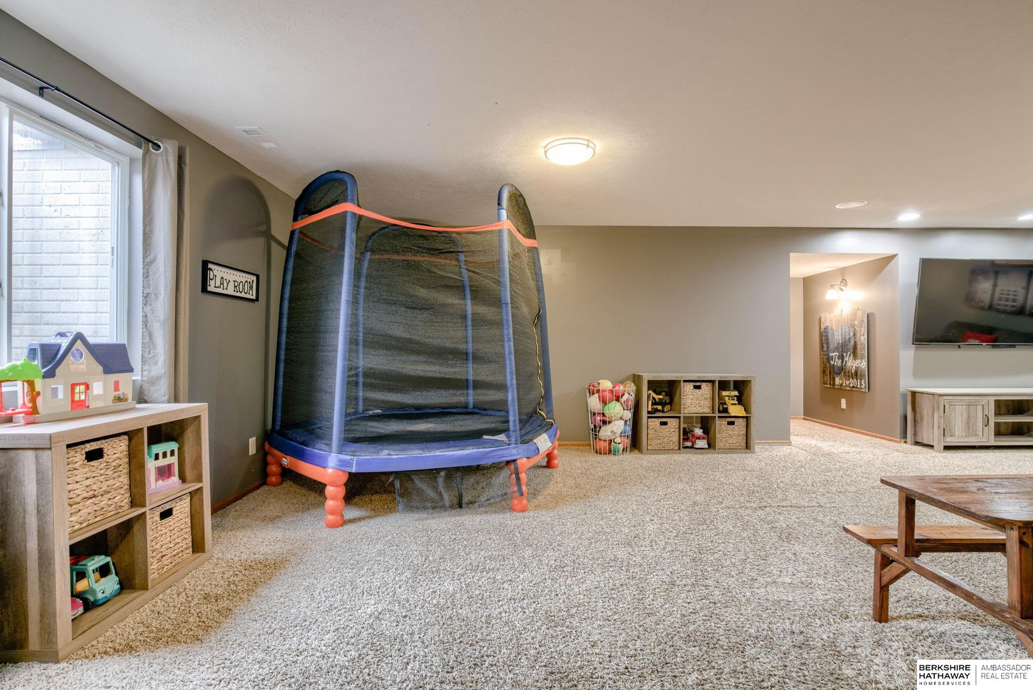 Seward, Nebraska 68434, United States, 4 Bedrooms Bedrooms, ,3 BathroomsBathrooms,Residential,Active,105589