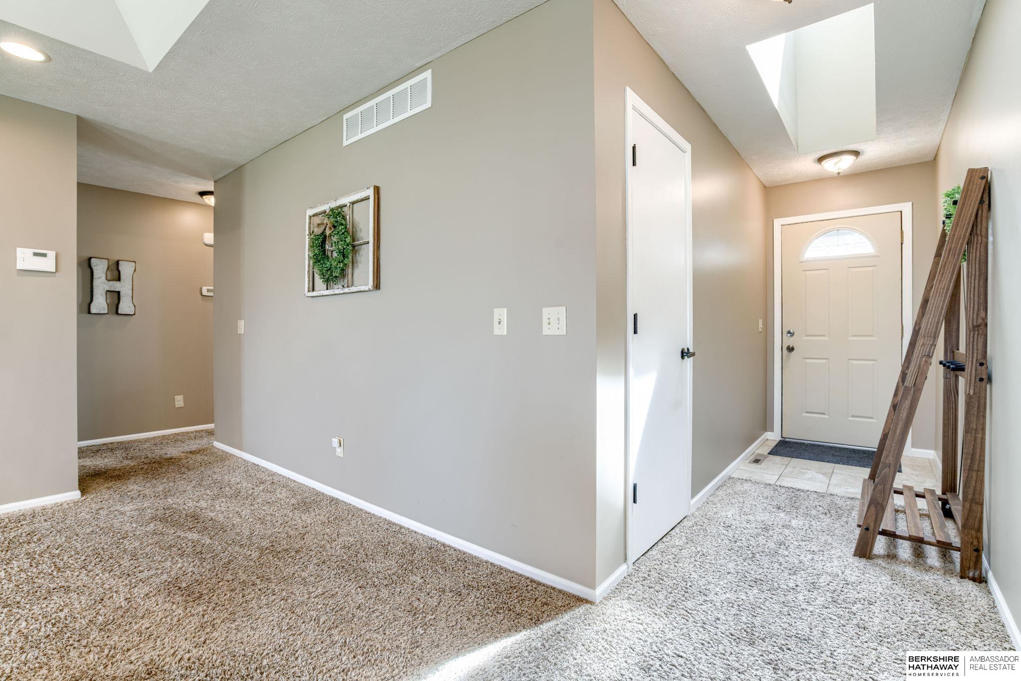 Seward, Nebraska 68434, United States, 4 Bedrooms Bedrooms, ,3 BathroomsBathrooms,Residential,Active,105589