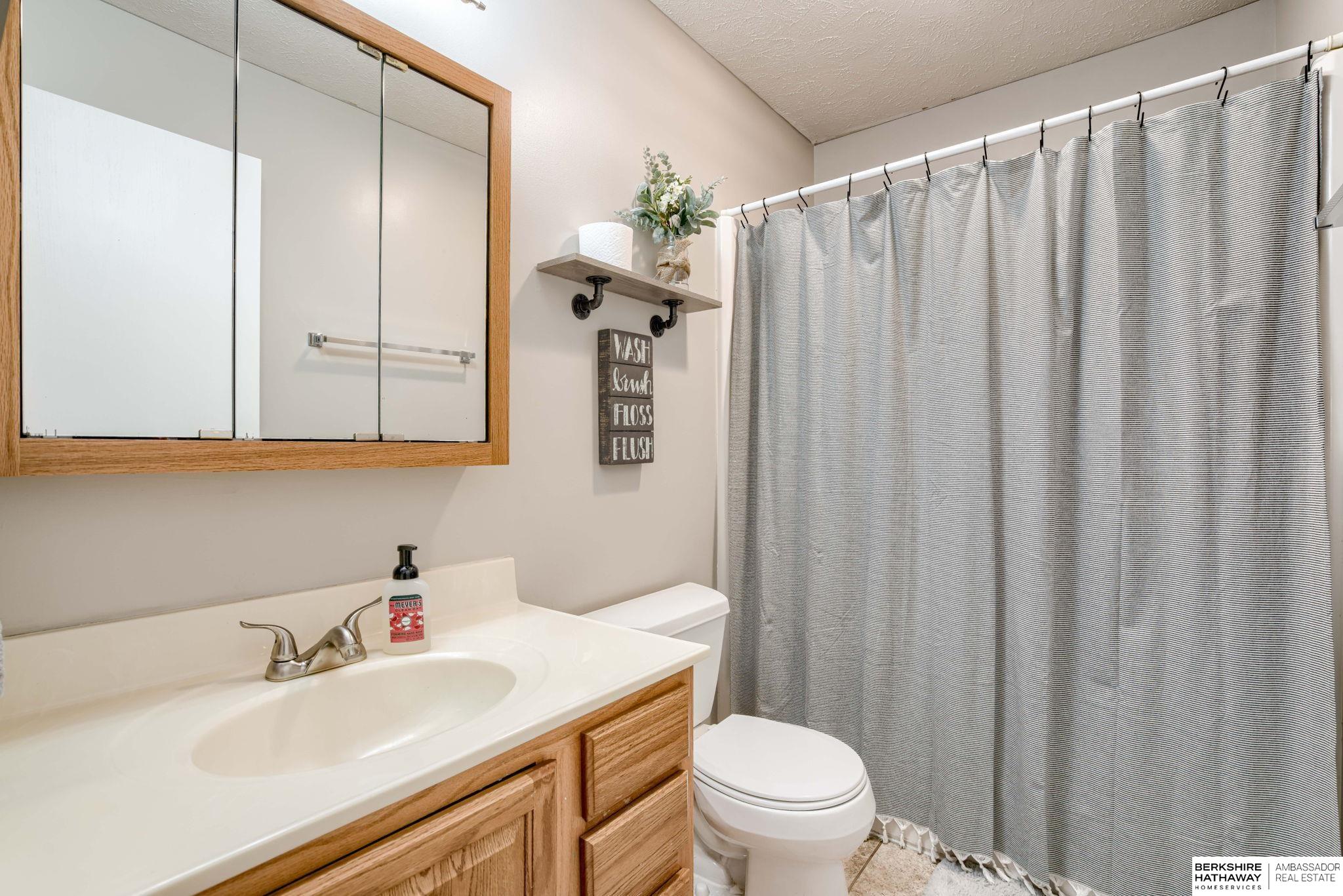 Seward, Nebraska 68434, United States, 4 Bedrooms Bedrooms, ,3 BathroomsBathrooms,Residential,Active,105589