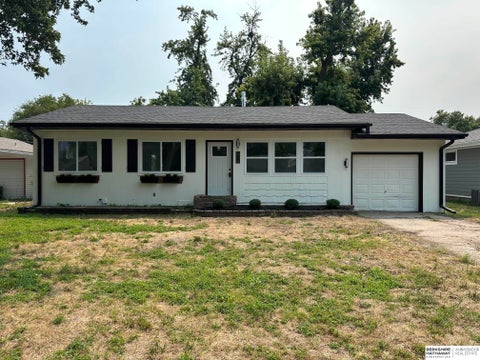 Photo of 107 W Harrier Street, Valley, NE 68064 (MLS # 22622311)
