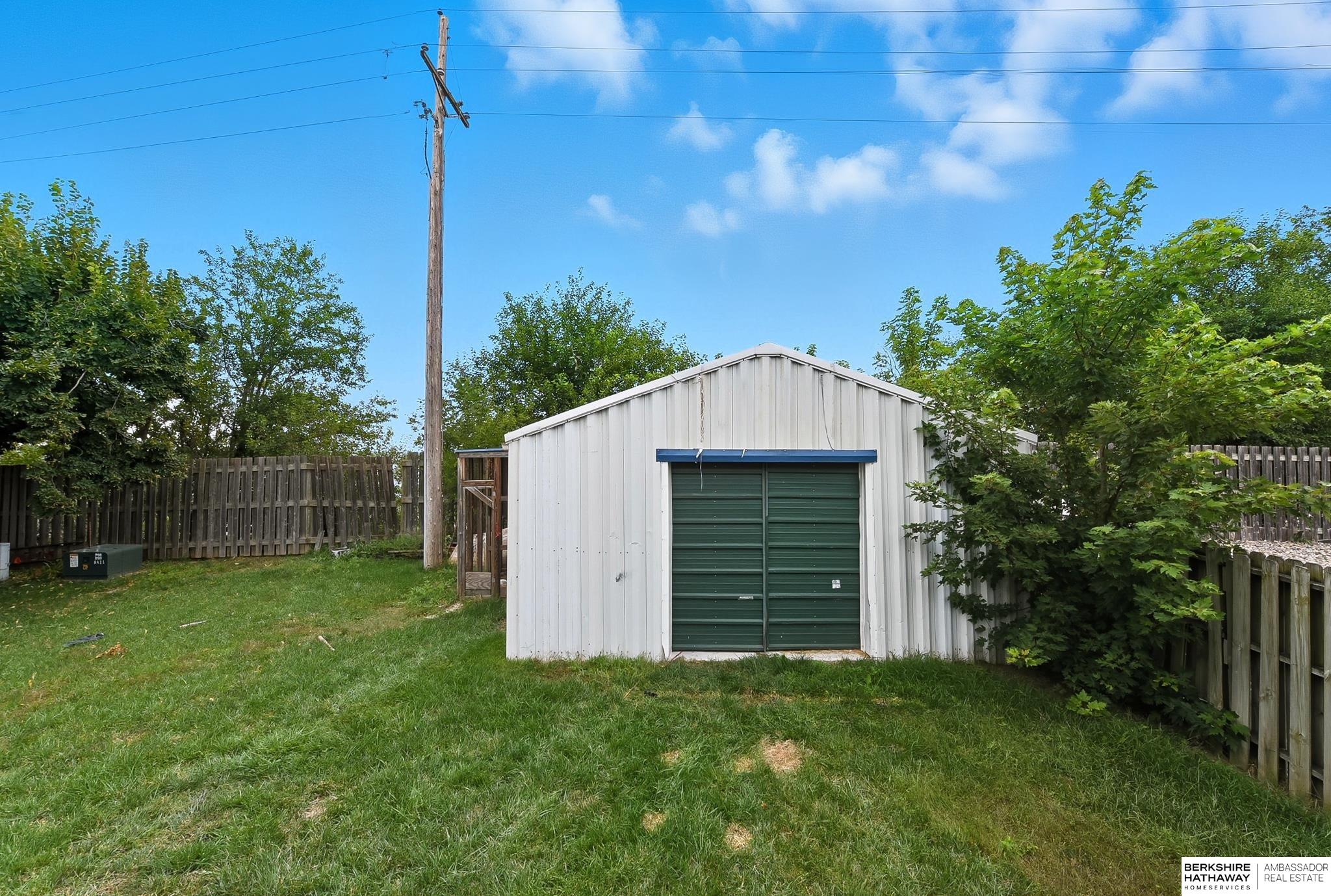 Omaha, Nebraska 68138, United States, 3 Bedrooms Bedrooms, ,2 BathroomsBathrooms,Residential,Pending,206593