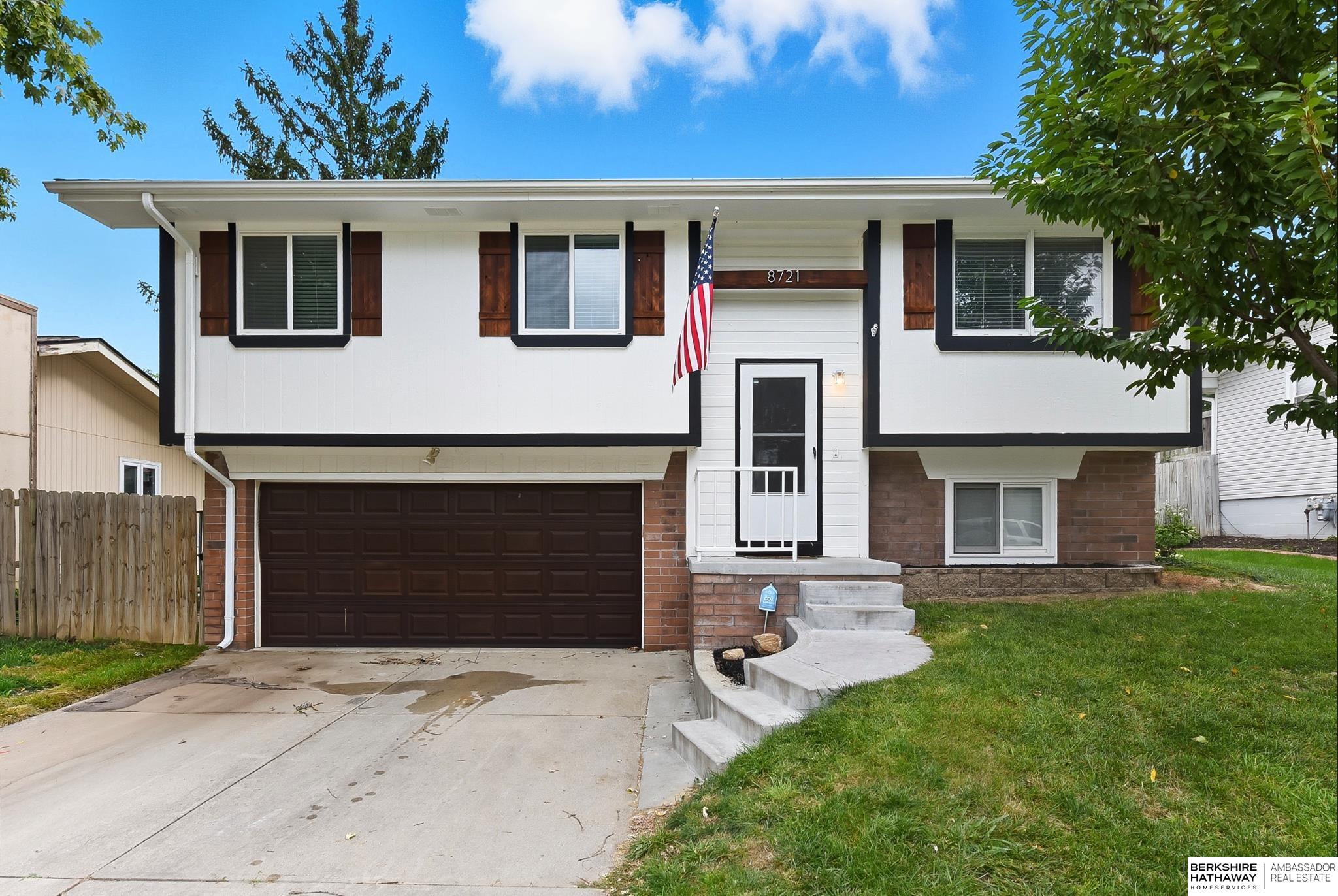 Omaha, Nebraska 68138, United States, 3 Bedrooms Bedrooms, ,2 BathroomsBathrooms,Residential,Pending,206593