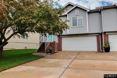 Photo of 5113 N 145th Street, Omaha, NE 68116 (MLS # 22627280)
