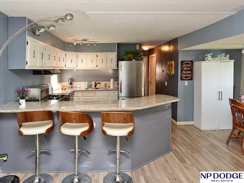Photo of 12816 Sprague Plaza #140, Omaha, NE 68164 (MLS # 22624789)