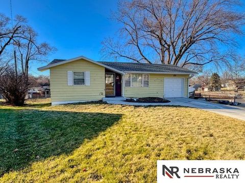 Photo of 3410 S 48TH Avenue Circle, Omaha, NE 68106 (MLS # 22600904)