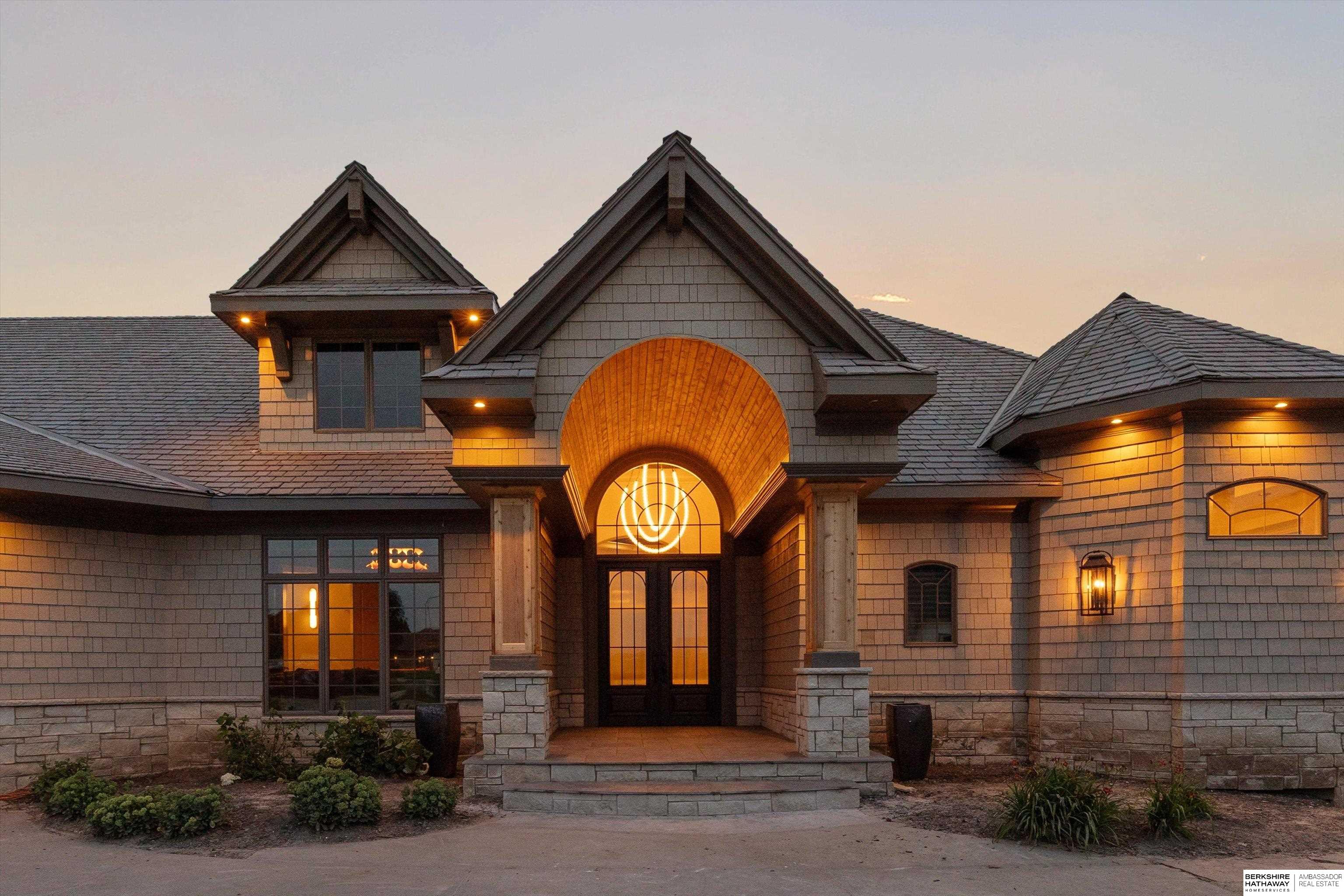 12502 N 178th Circle