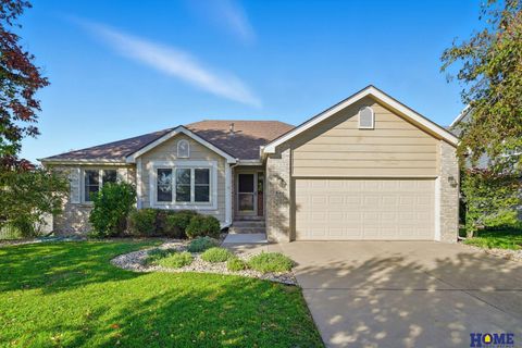 Photo of 7848 Red Oak Road, Lincoln, NE 68516 (MLS # 22530848) Photo of 7848 Red Oak Road, Lincoln, NE 68516 (MLS # 22530848)
