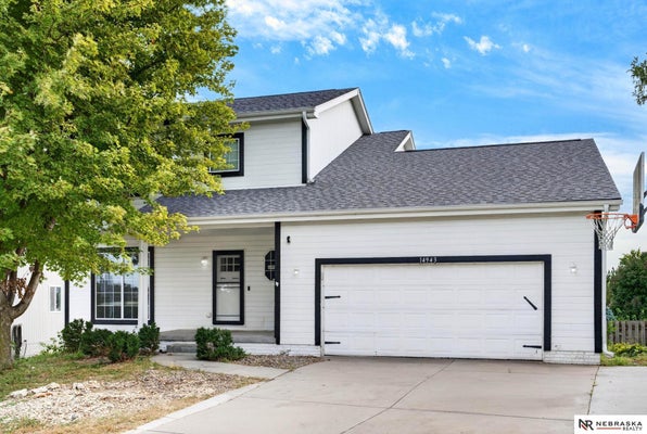 14943 BAUMAN AVE, OMAHA, NE 68116 - Image e322a6f6a5afdabf6ebca2cf1a4ecf68/261004316