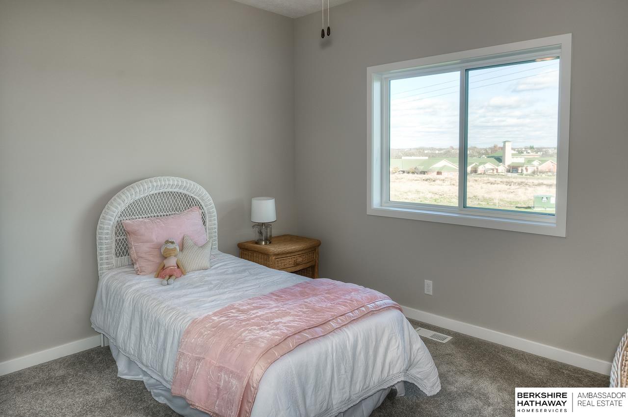 Bellevue, Nebraska 68123, United States, 5 Bedrooms Bedrooms, ,3 BathroomsBathrooms,Residential,Active,137616