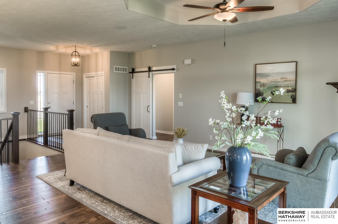 Bellevue, Nebraska 68123, United States, 5 Bedrooms Bedrooms, ,3 BathroomsBathrooms,Residential,Active,137616