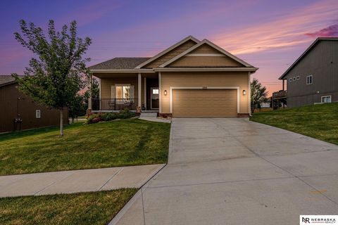 Photo of 11512 S 113th Avenue, Papillion, NE 68046 (MLS # 22526763)