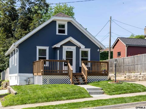 Photo of 3715 Seward Street, Omaha, NE 68111 (MLS # 22614740)