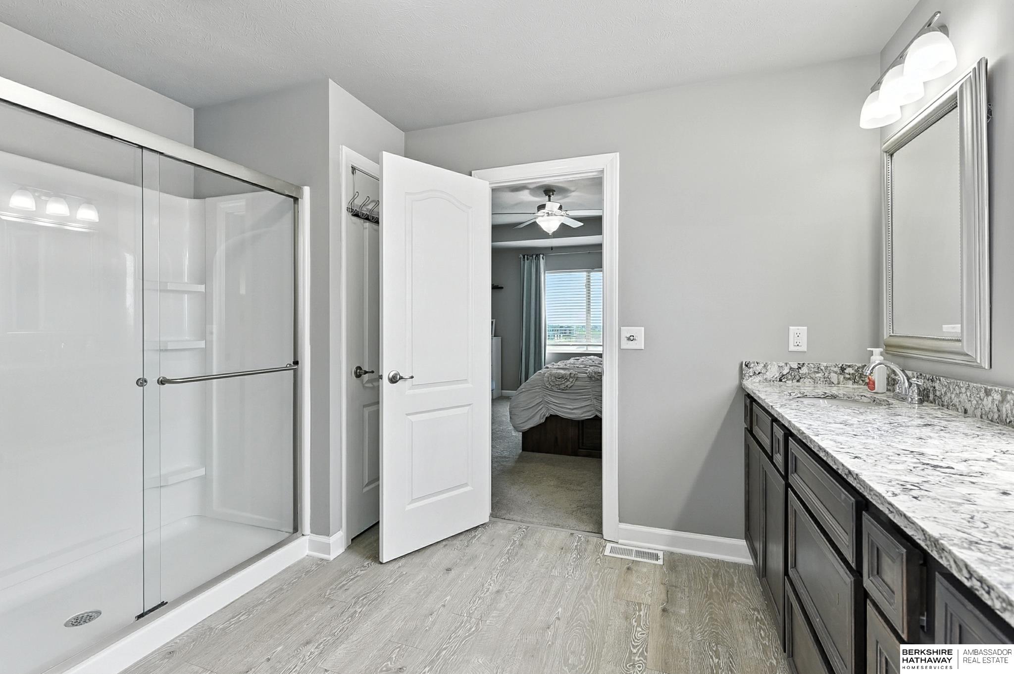 Omaha, Nebraska 68116, United States, 4 Bedrooms Bedrooms, ,2 BathroomsBathrooms,Residential,Active,190960