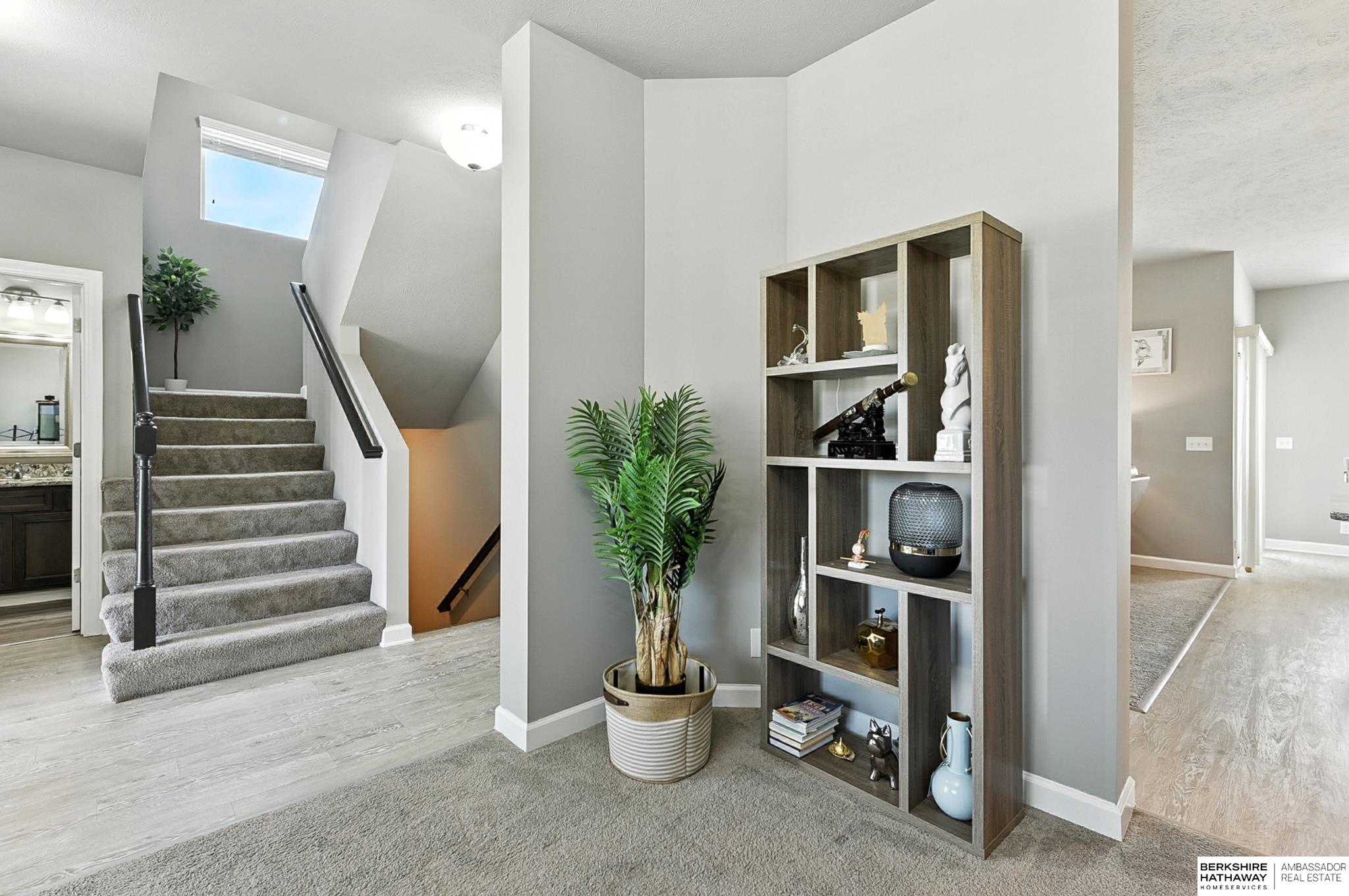 Omaha, Nebraska 68116, United States, 4 Bedrooms Bedrooms, ,2 BathroomsBathrooms,Residential,Active,190960