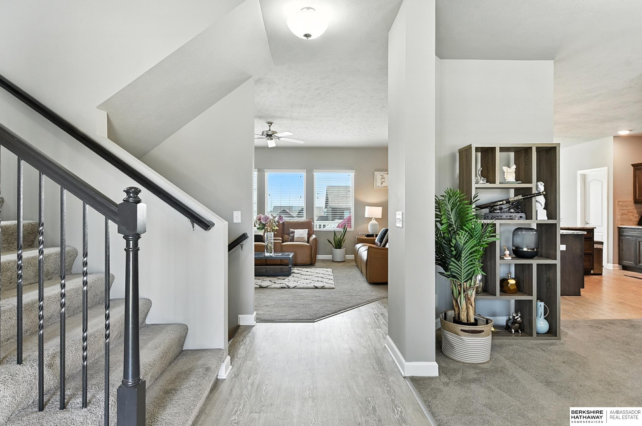 Omaha, Nebraska 68116, United States, 4 Bedrooms Bedrooms, ,2 BathroomsBathrooms,Residential,Active,190960